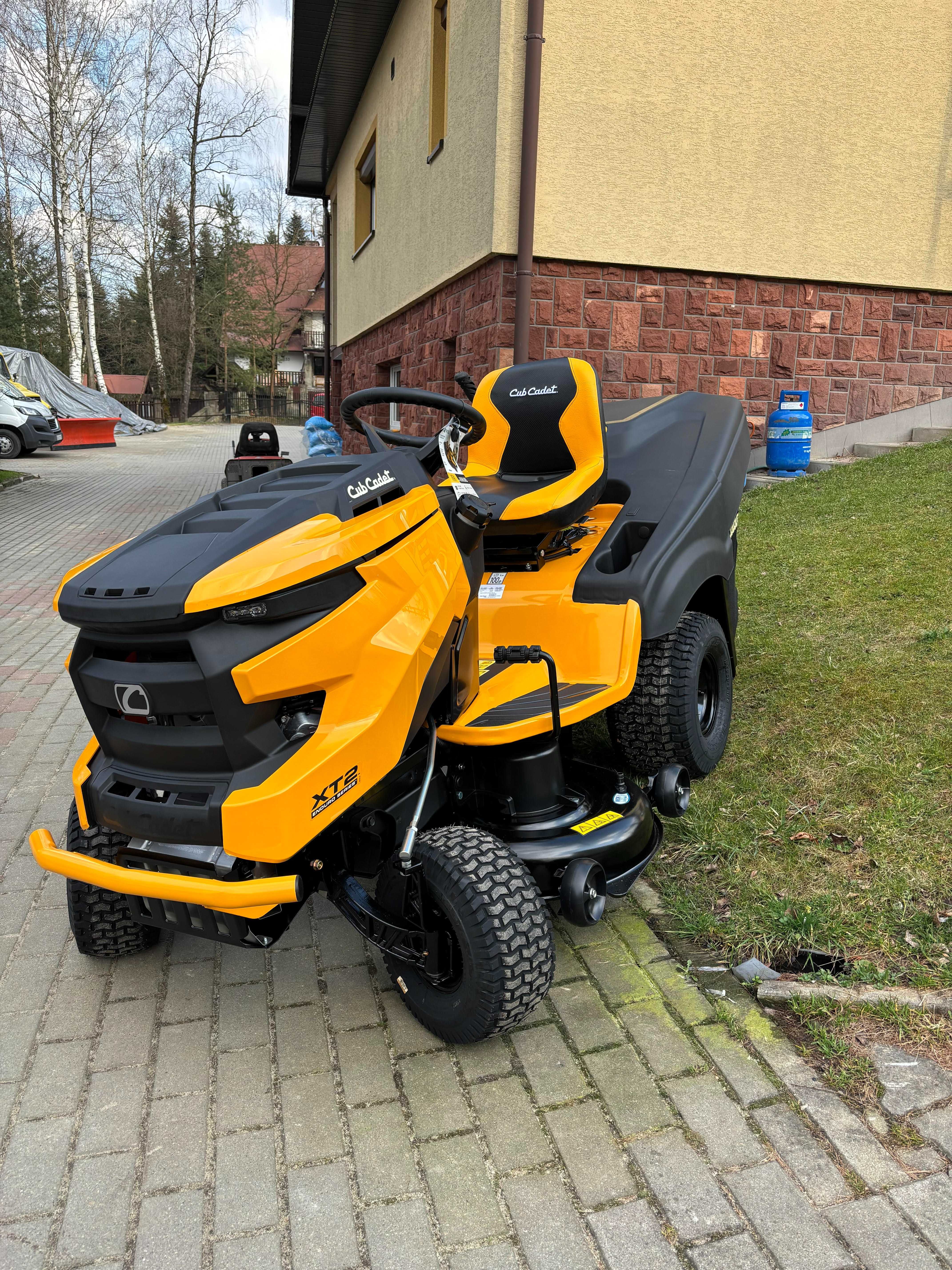 Kosiarka traktorek Cub Cadet XT1 OR95