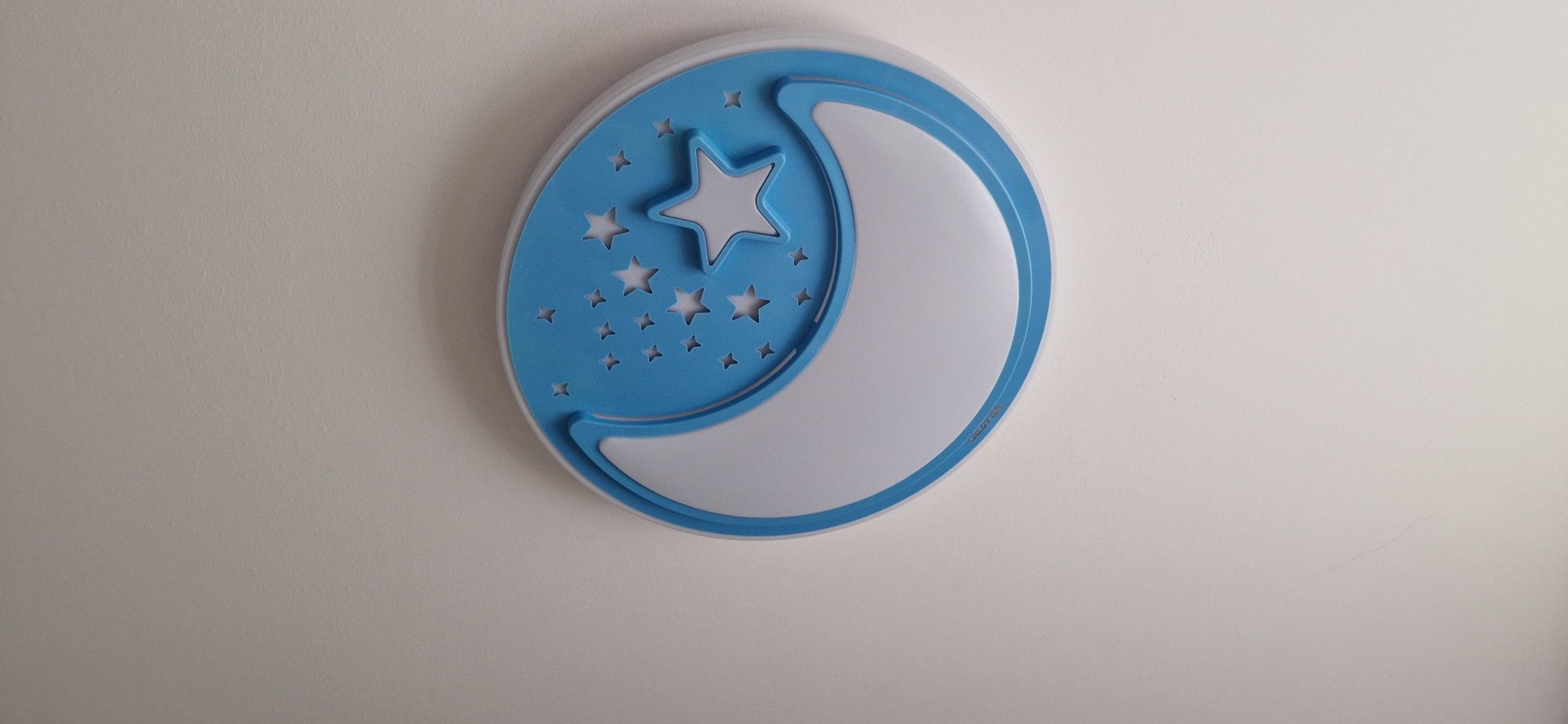 Plafon led do pokoju dziecięcego