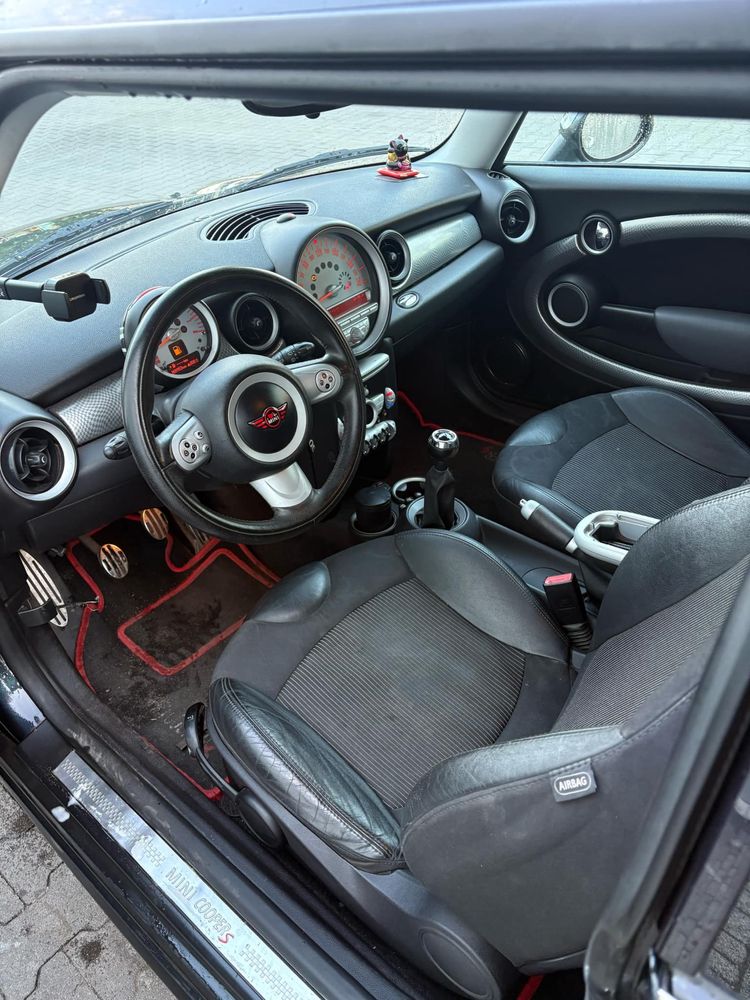 Mini Cooper S r56 2007 rok produkcji 180 KM czarny z dodatkami
