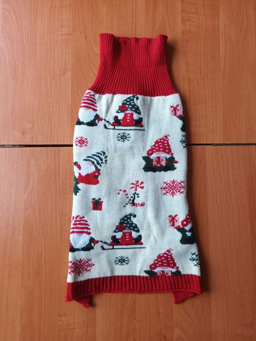 Різдвяний, новорічний светр для собачки середніх розмірів.