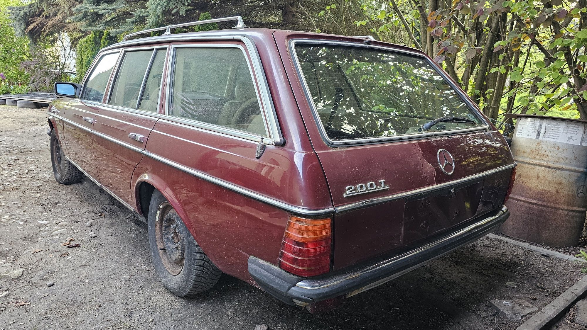 Mercedes W123 200 Kombi