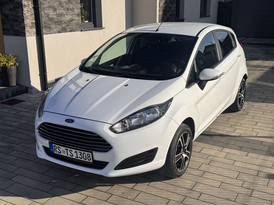 Ford Fiesta mk7 lift 1.25 BENZYNA dwa komplety kół 5 drzwi BEZWYPADEK