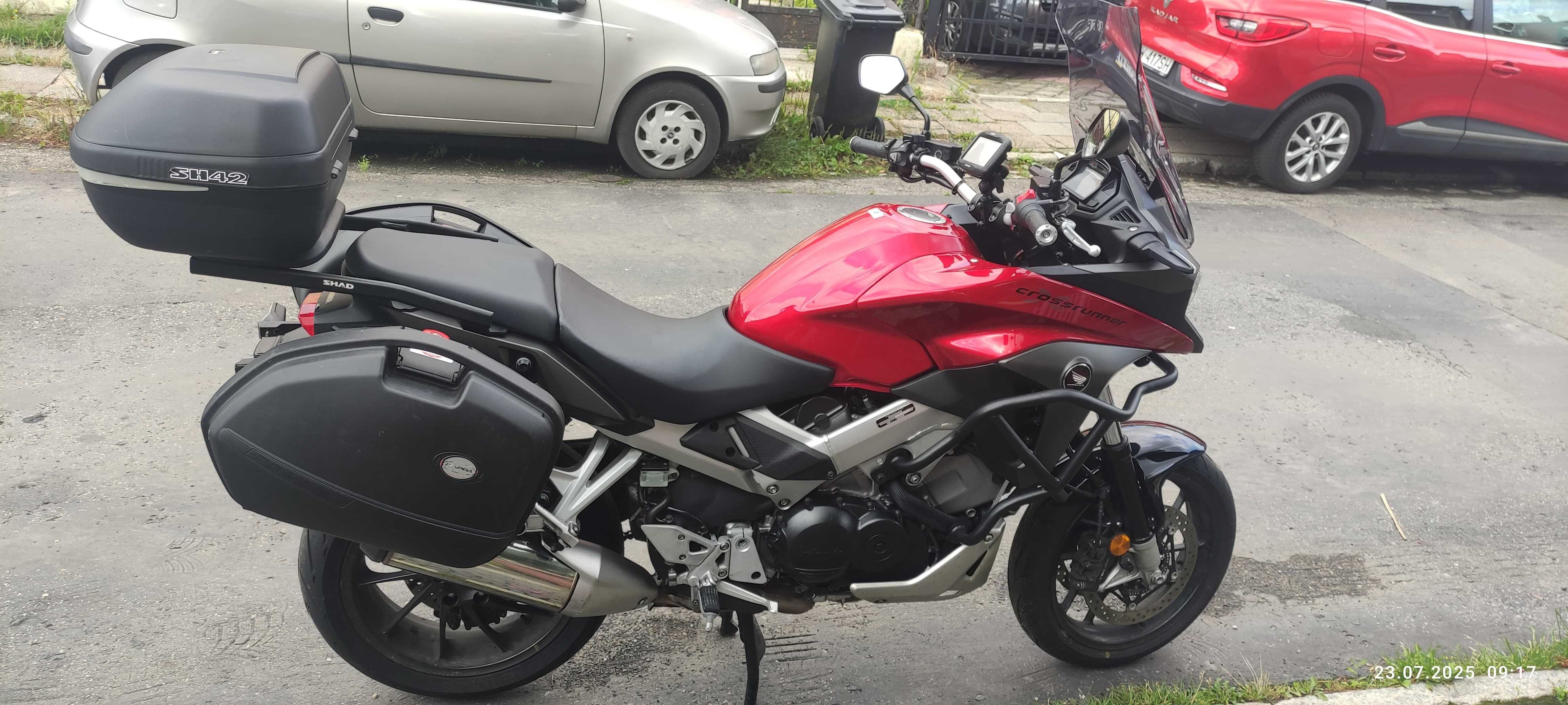 Honda Crossrunner VFR 800 z polskiego salonu