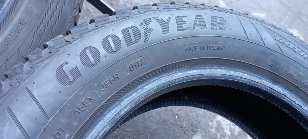 Opony 2szt 175/65/14 82T Goodyear Vector 4Seasons Gen2 2017