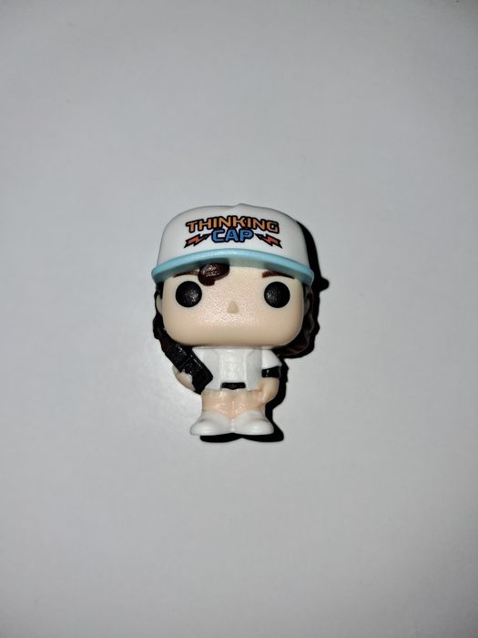 Figurka Dustin Stranger Things Kinder Joy