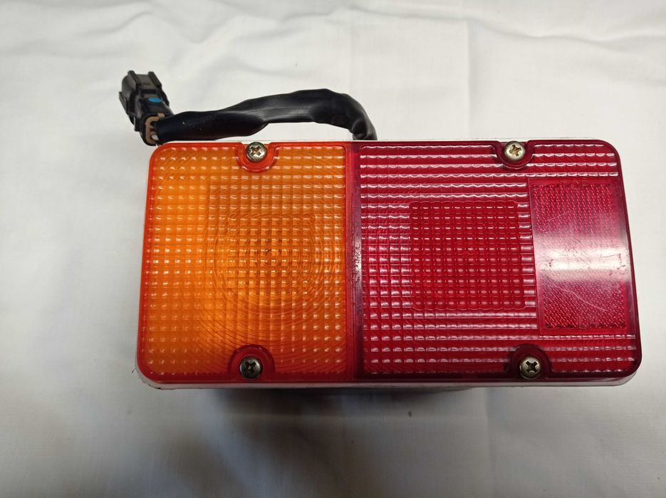 Wózek widłowy Clark CMP 25L 925519 lampa tylna nowa