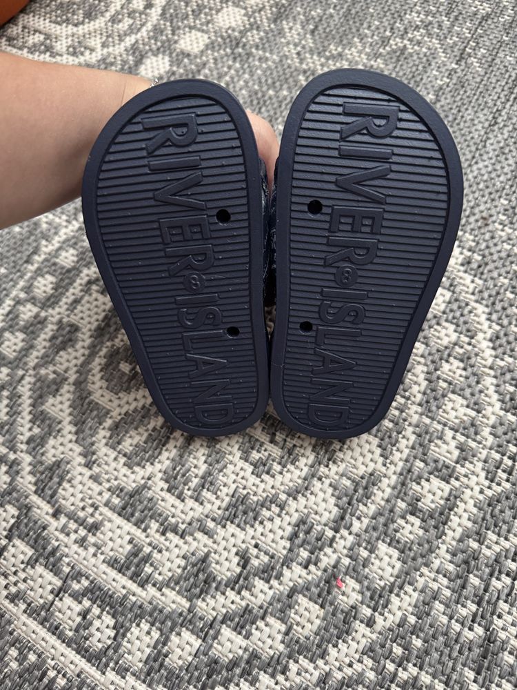 Босоніжки сандалі дитячі River Island