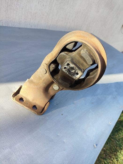 Подушка двигуна ваз 2108-2115 б/у