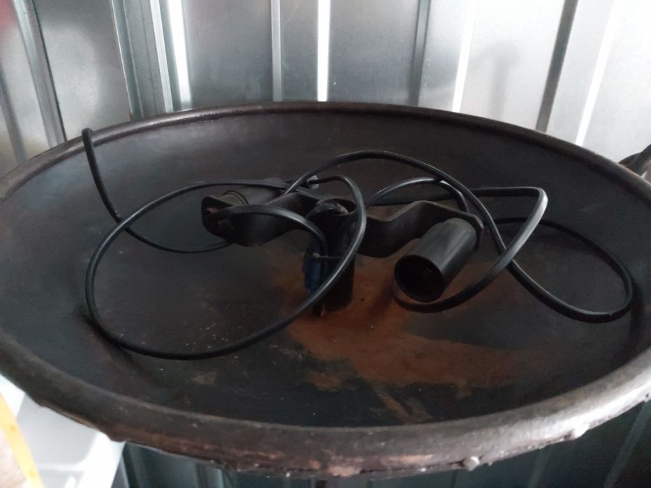 Lampa  lampa żeliwna