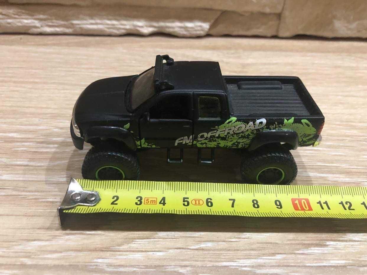 Chevrolet Silverado 1999 1:46 Maisto