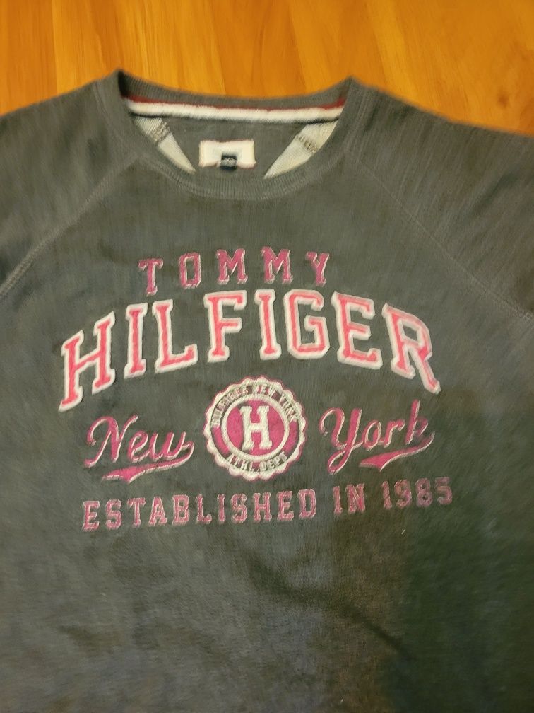 Продам спортивный костюм Tommy Hilfiger