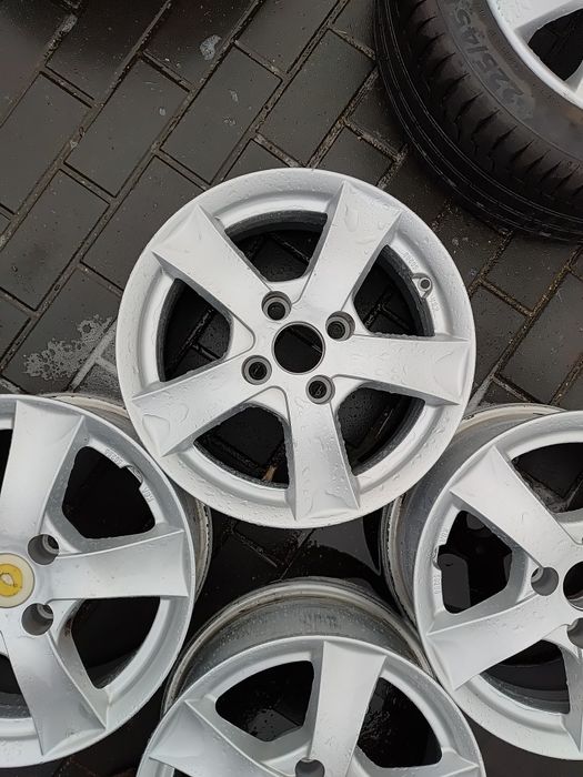 Felgi alufelgi 15 4x108 peugeot citroen 
Rozstaw szpilek 
ET
Szerokość