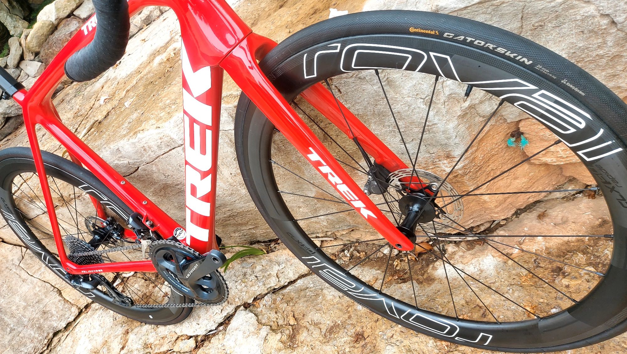 TREK Emonda SLR T56 Edição especial Segafredo