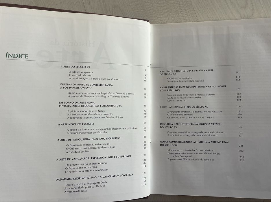 Coleção de livros de História da Arte