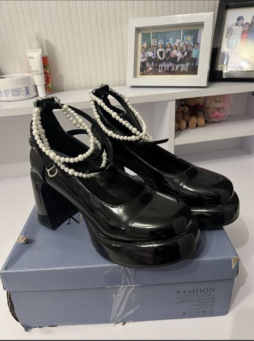 Продам туфли 38 размер