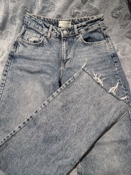 стильні джинси по вигідній ціні