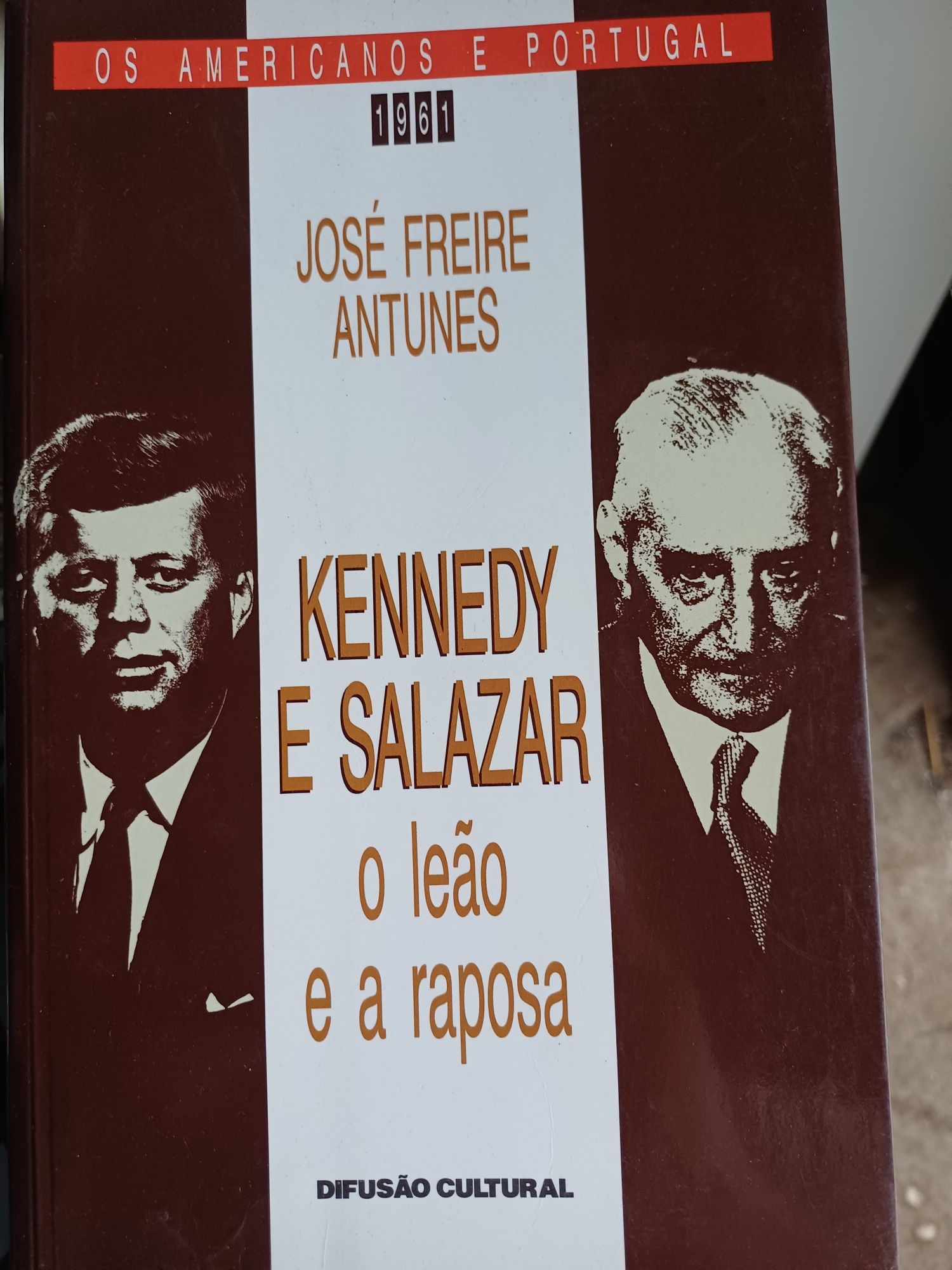 Livros caetano e nixon kennedy e salazar