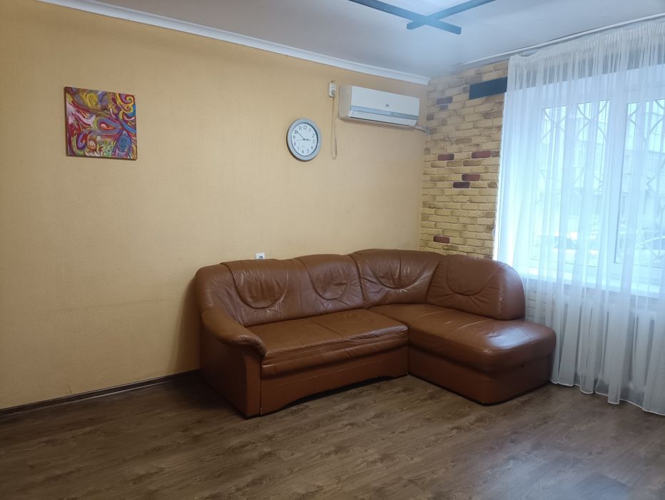 Сдам 2к квартиру  пр Поля низ Пушкина