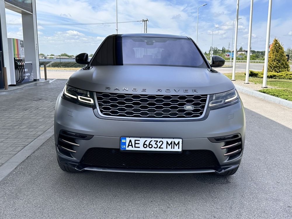 В продаже Land Rover Range Rover Velar