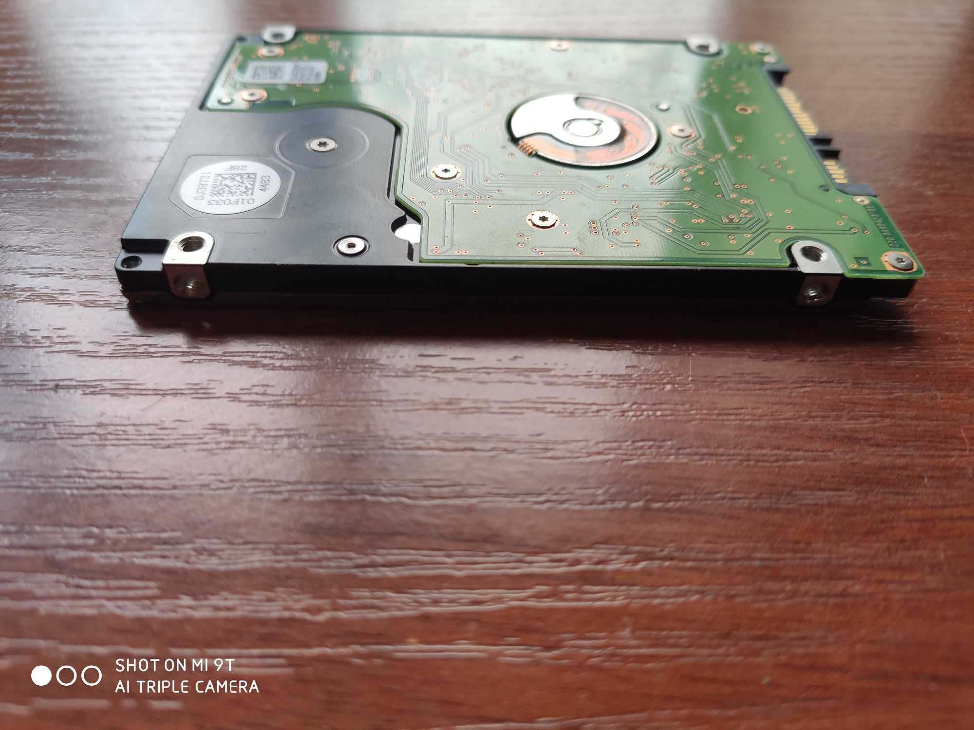 Жосткий диск 2.5" HGST 500GB