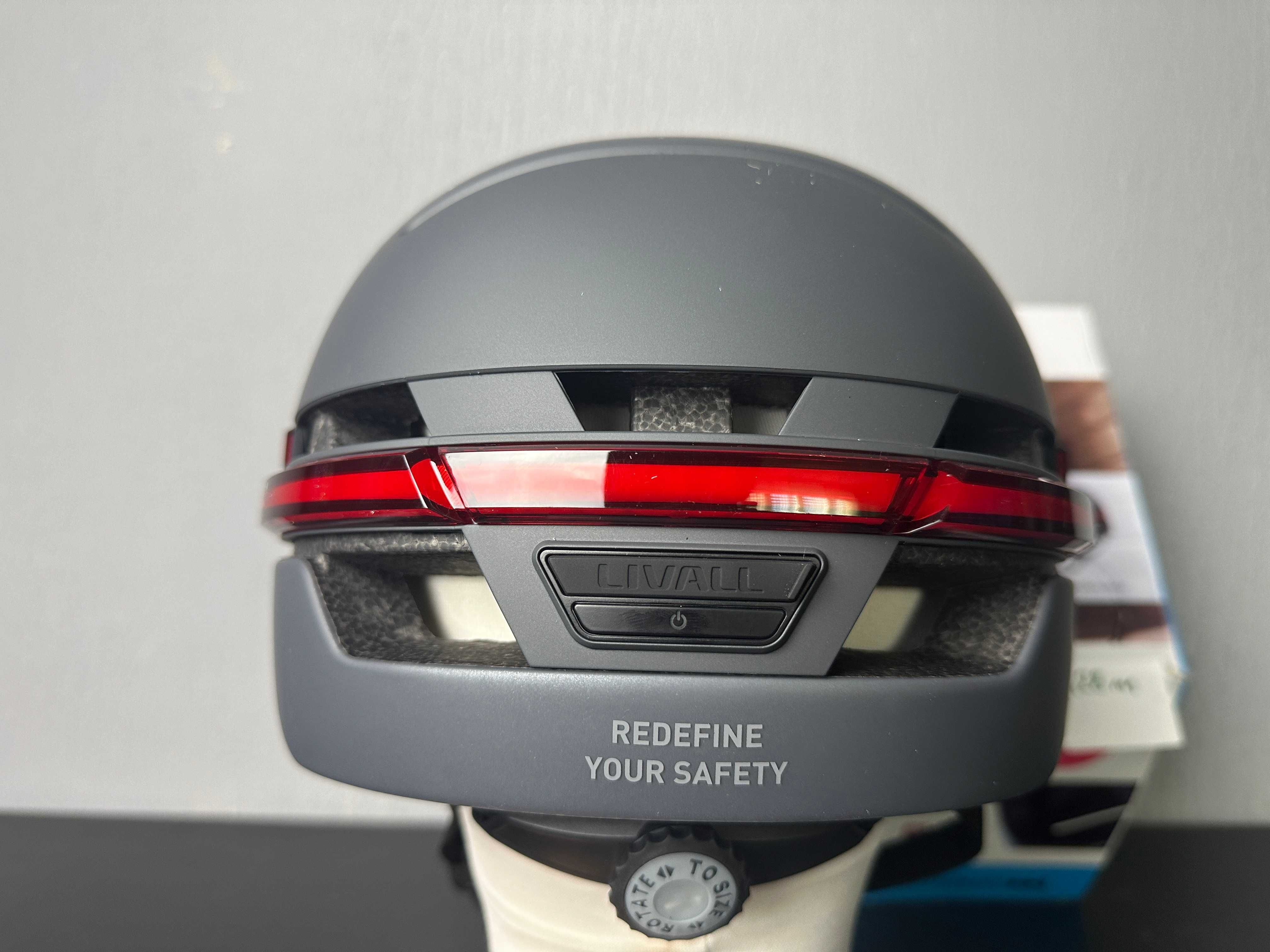 Inteligentny kask rowerowy MFI E-Road Start