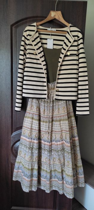 Пиджак трикотажный бренд МАNGO  р. L . Сезон весна лето.