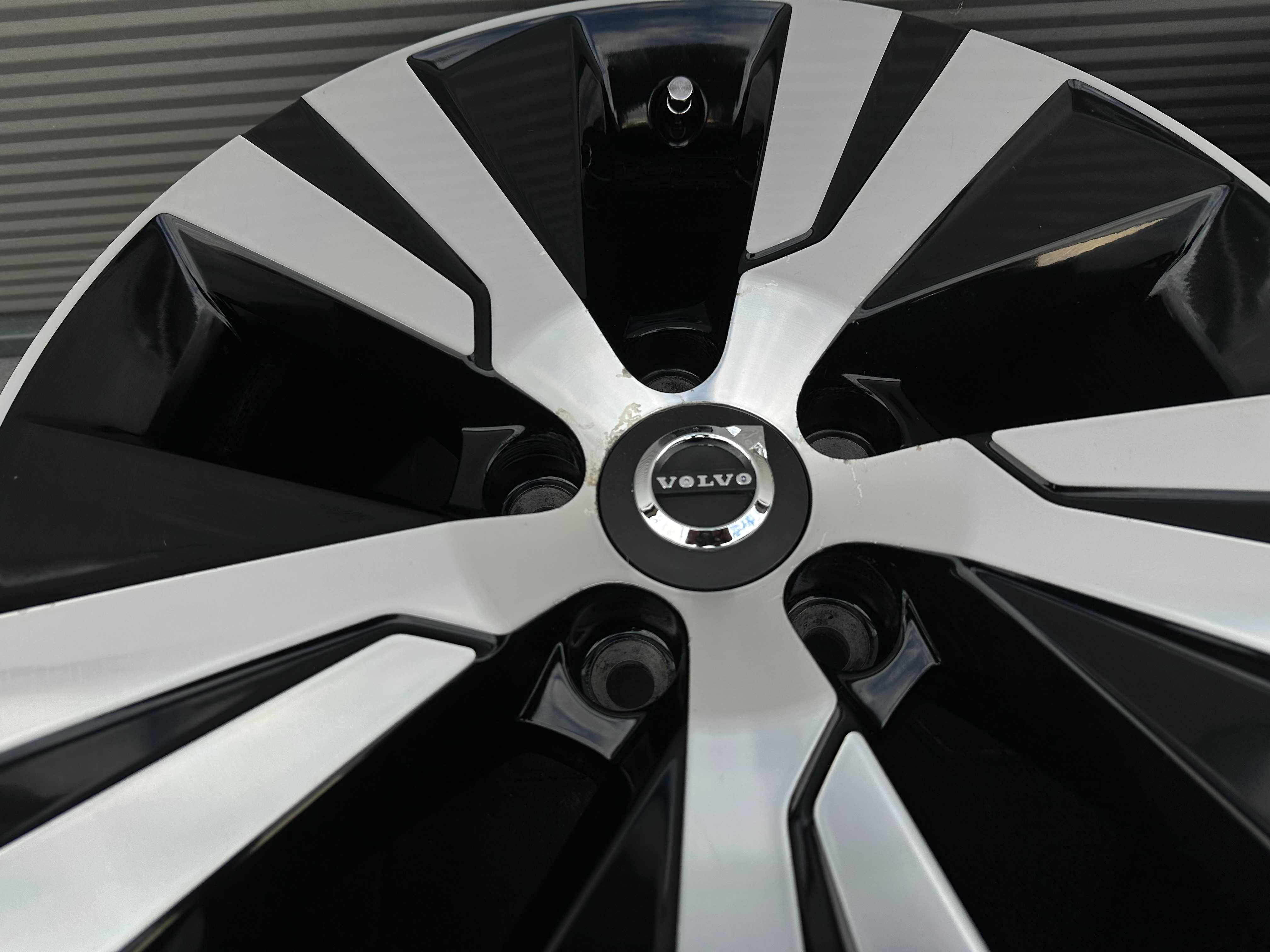 5x108 16 VOLVO XC40 XC60 XC70 S80 S90 V90 V80 V60 S70 S60 C30 S40 V50