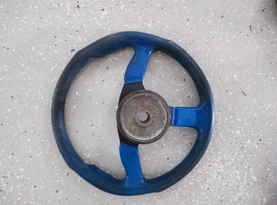 Volante desportivo NIVOLA RT