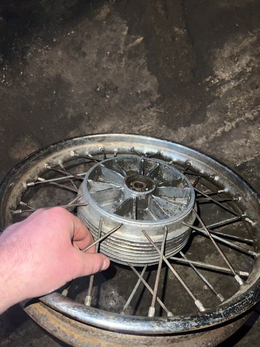 Ява диск 16r старушка гарний диск