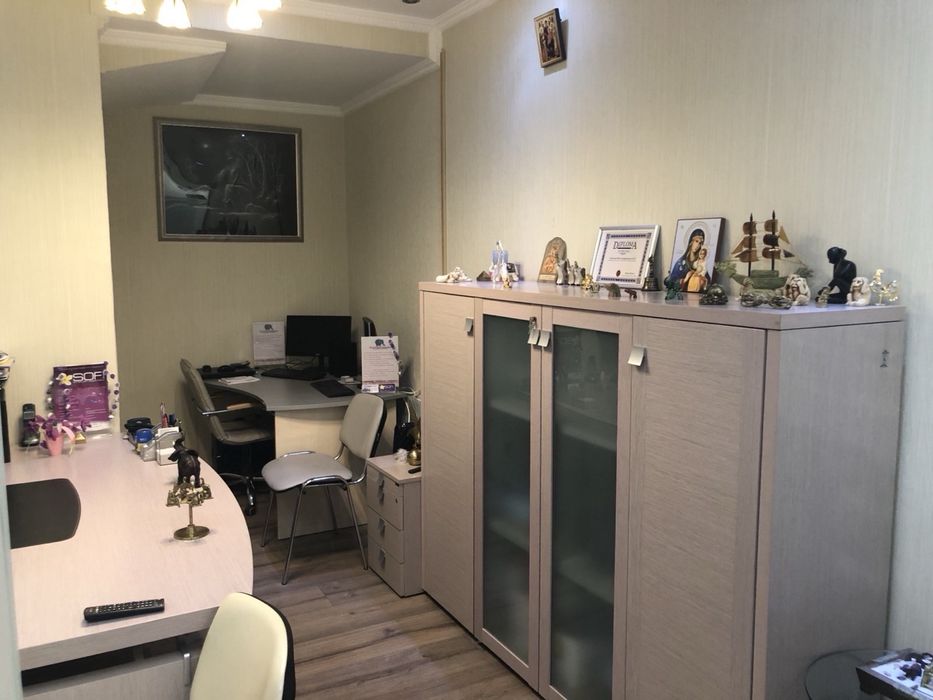 Терміновий продаж Комерційноі нерухомості м.Київ Дарницький р-н