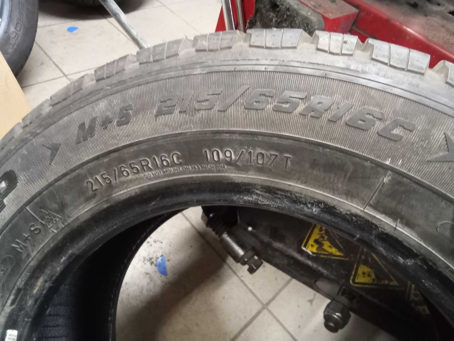 215/65 R16 C Goodyear Cargo Ultra Grip 2 sztuki
