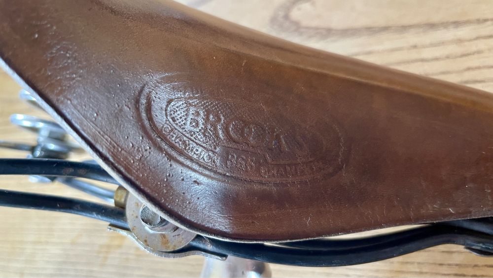 Siodełko Brooks Champion b66 ze sztycą alu 27.2mm