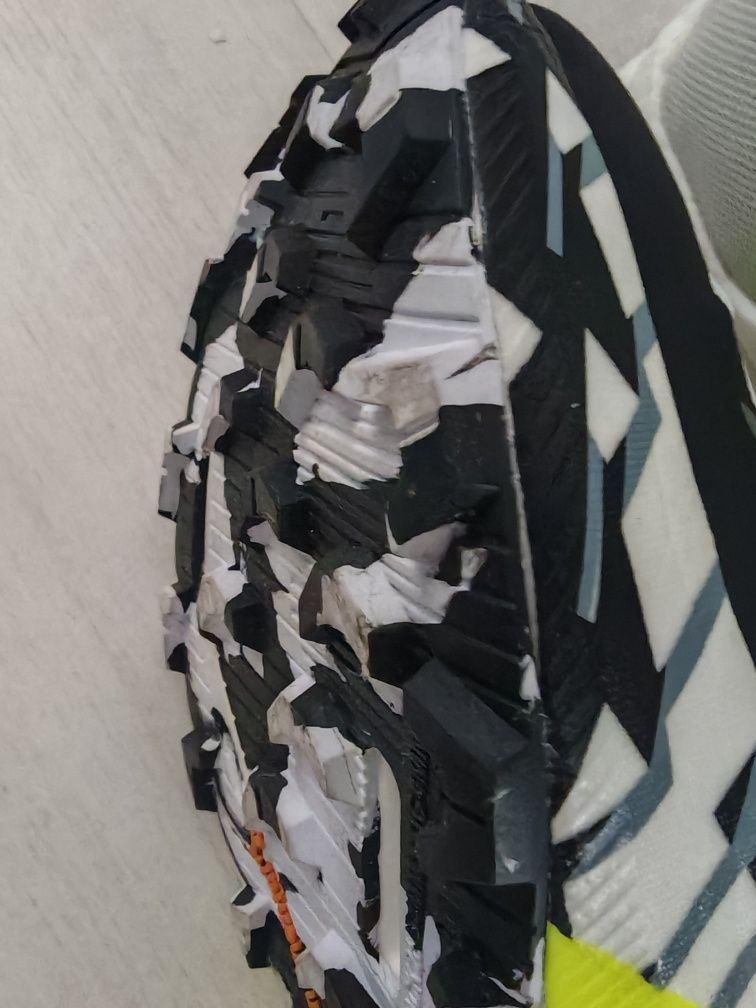 Nowe buty trail biegowe Adidas Terrex 299 Agravic Ultra rozm 42