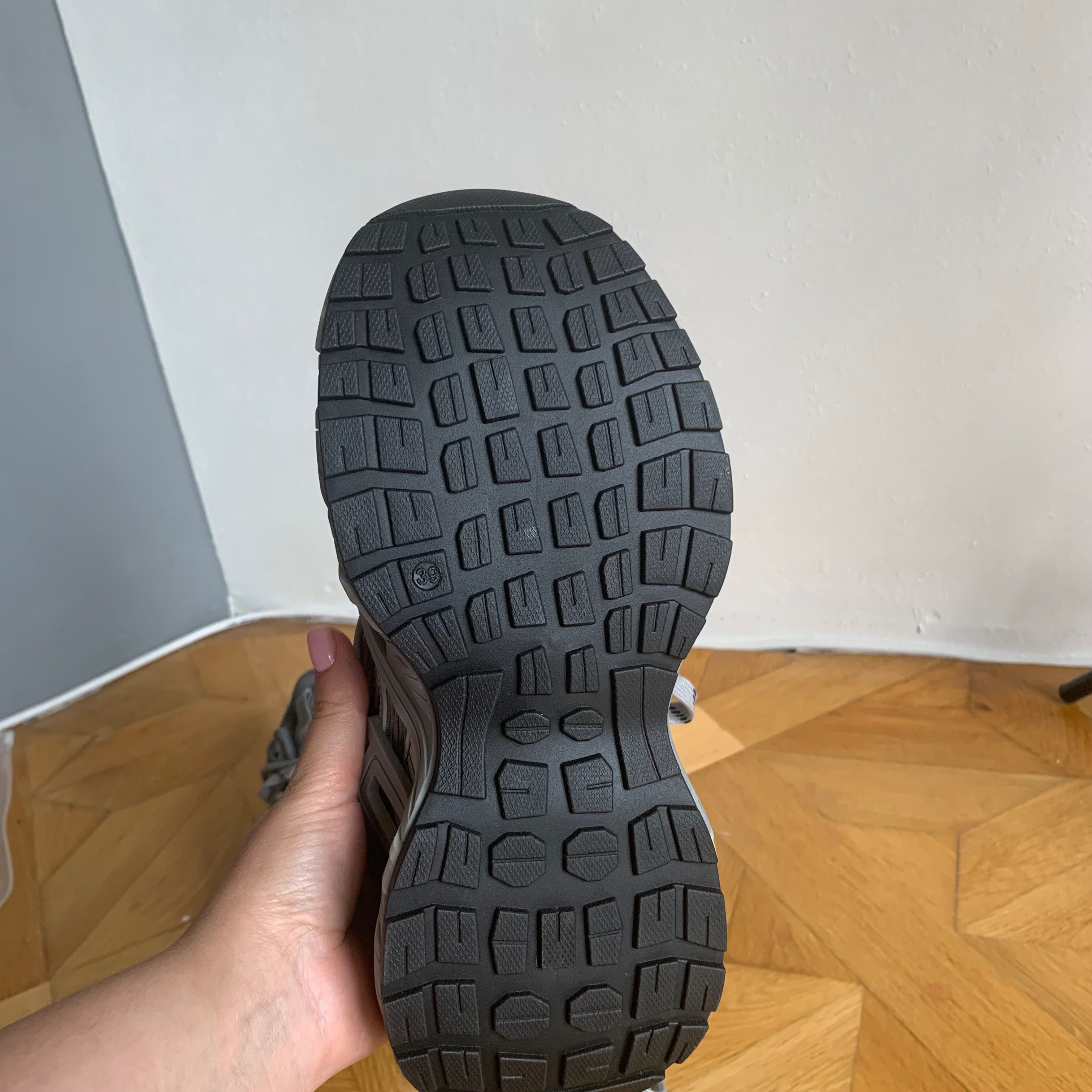 Кросівки жіночі Balenciaga