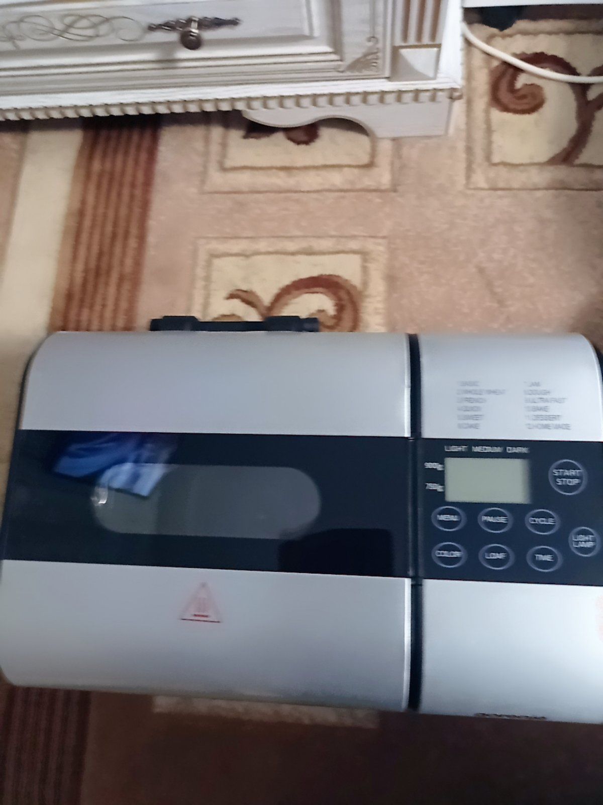 Продам хлебопечь модель gorenje BM900 AL
