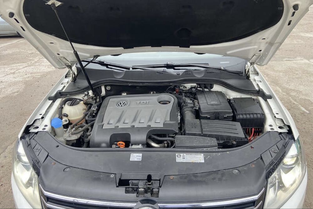 Volkswagen Passat 2.0 TDI, повний привід, автомат dg250