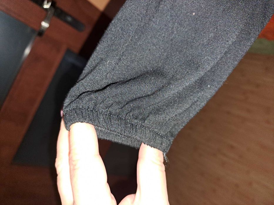 Czarna bawełniana bluzka z długim rękawem r. M House