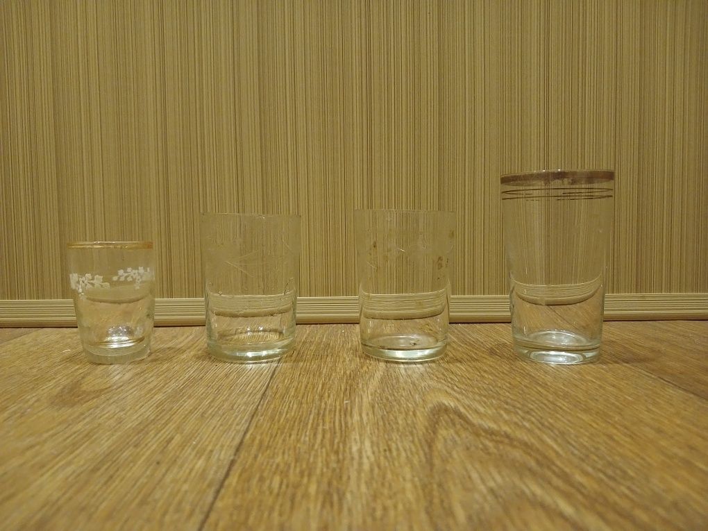 Рюмки (стопки) 25мл, 50мл, 50мл, 100мл 4 штуки