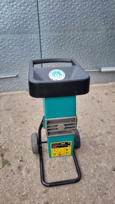 Rozdrabniacz do gałęzi rębak Bosch  2200 watt