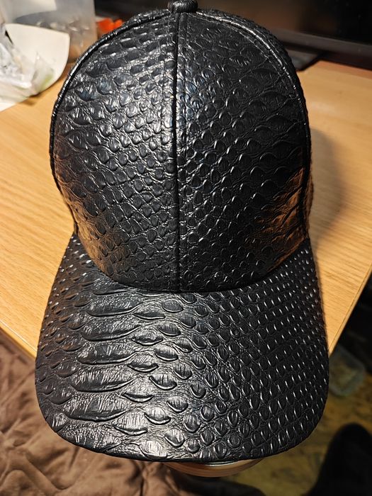 Кожаная кепка/бейсболка кожа питона р 56-58.