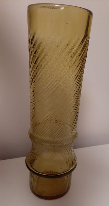 Wazon szklany PRL 32 cm wysokość żółty