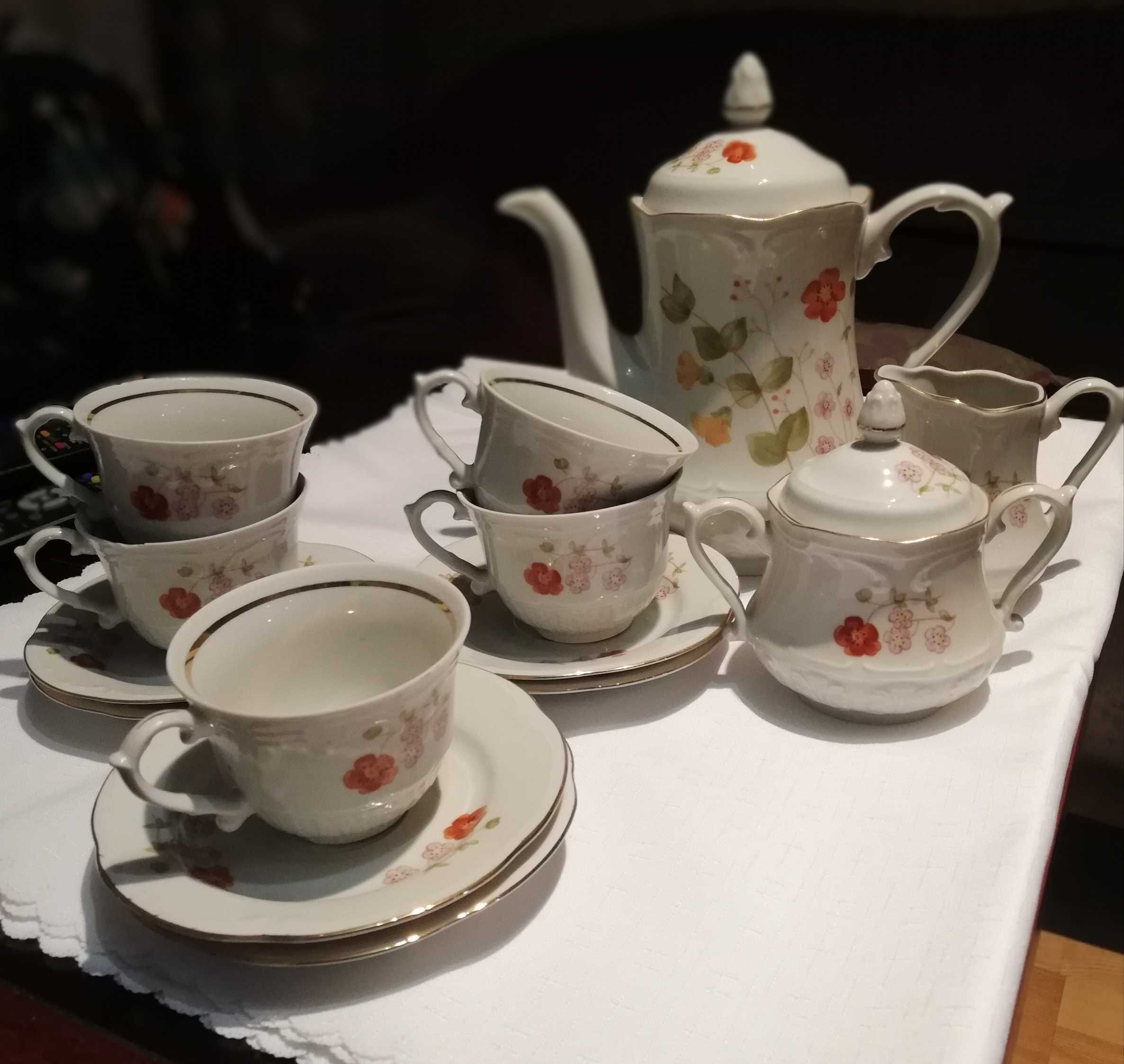 Serwis kawowy herbaciany zestaw PORCELANA WŁOCŁAWEK