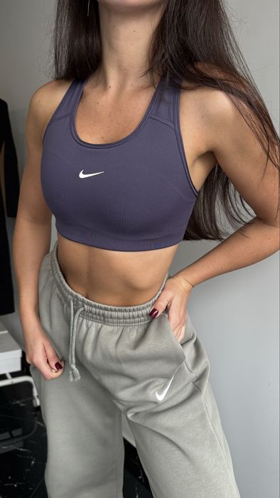 Топ nike з чашками S р.