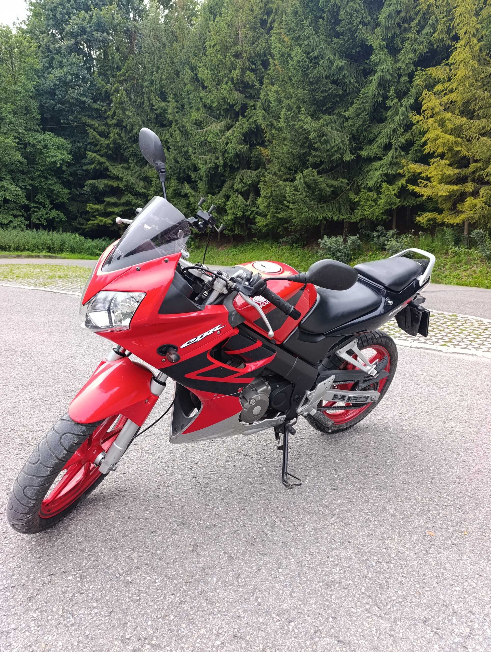 Honda CBR 125r kat. b