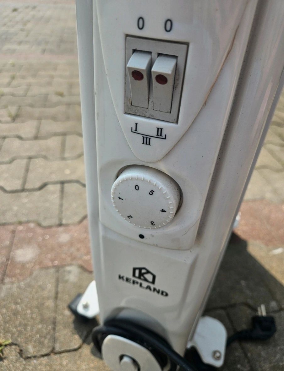Grzejnik olejowy 2500W Kepland 11 Żeberkowy
Bardzo dobry