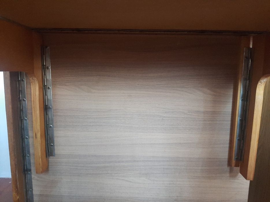 Стіл розкладний.