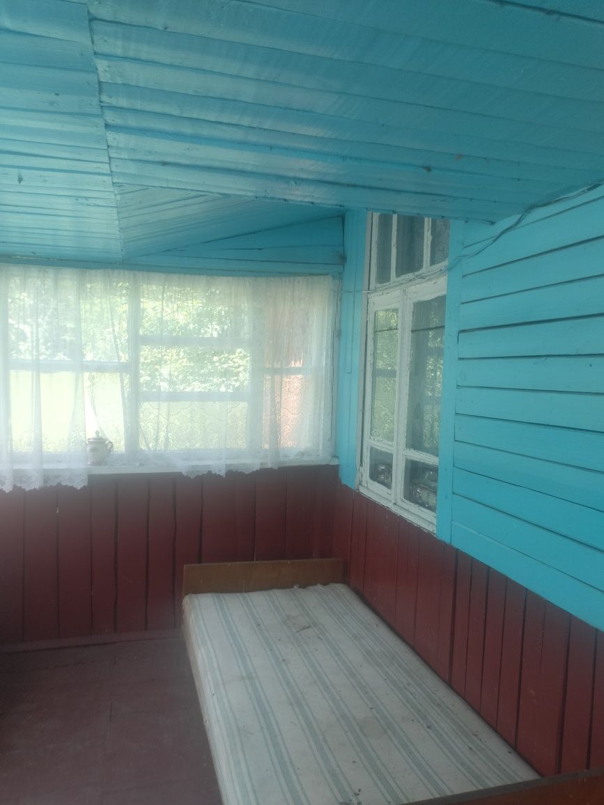 Продаж будинку в селі Левків