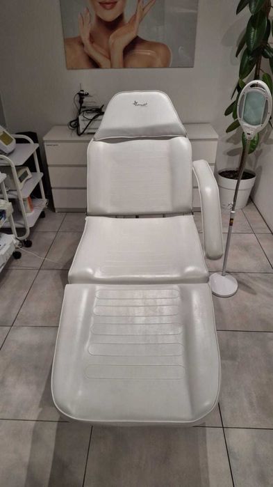 Fotel kosmetyczny hydrauliczny biały