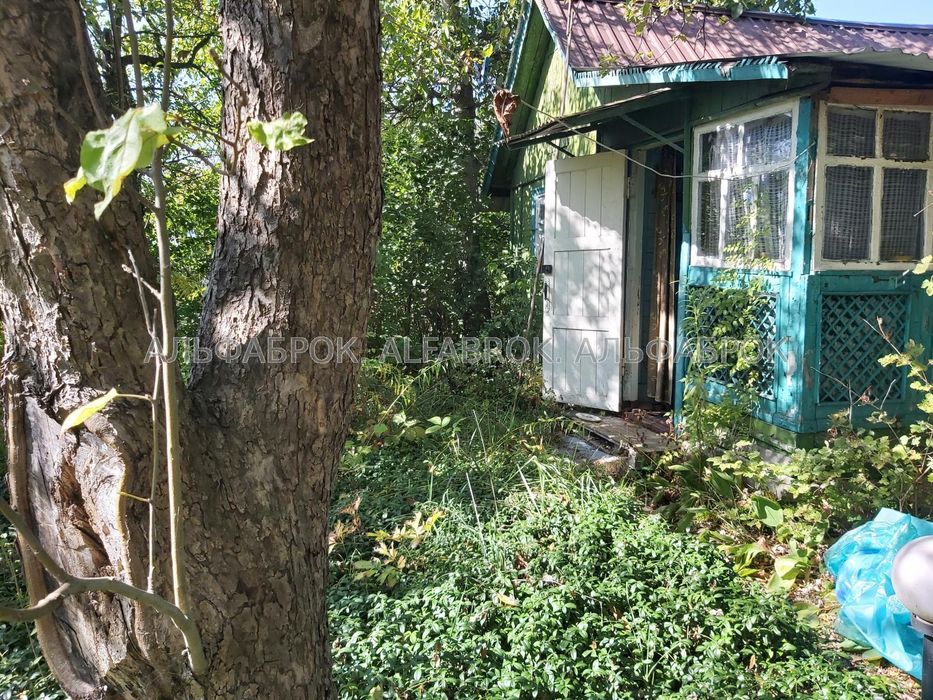 Продажа участка и два дачных дома в Оболонском районе г Киева!!