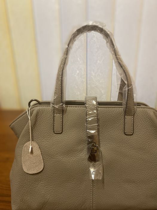 Жіноча шкіряна сумка.